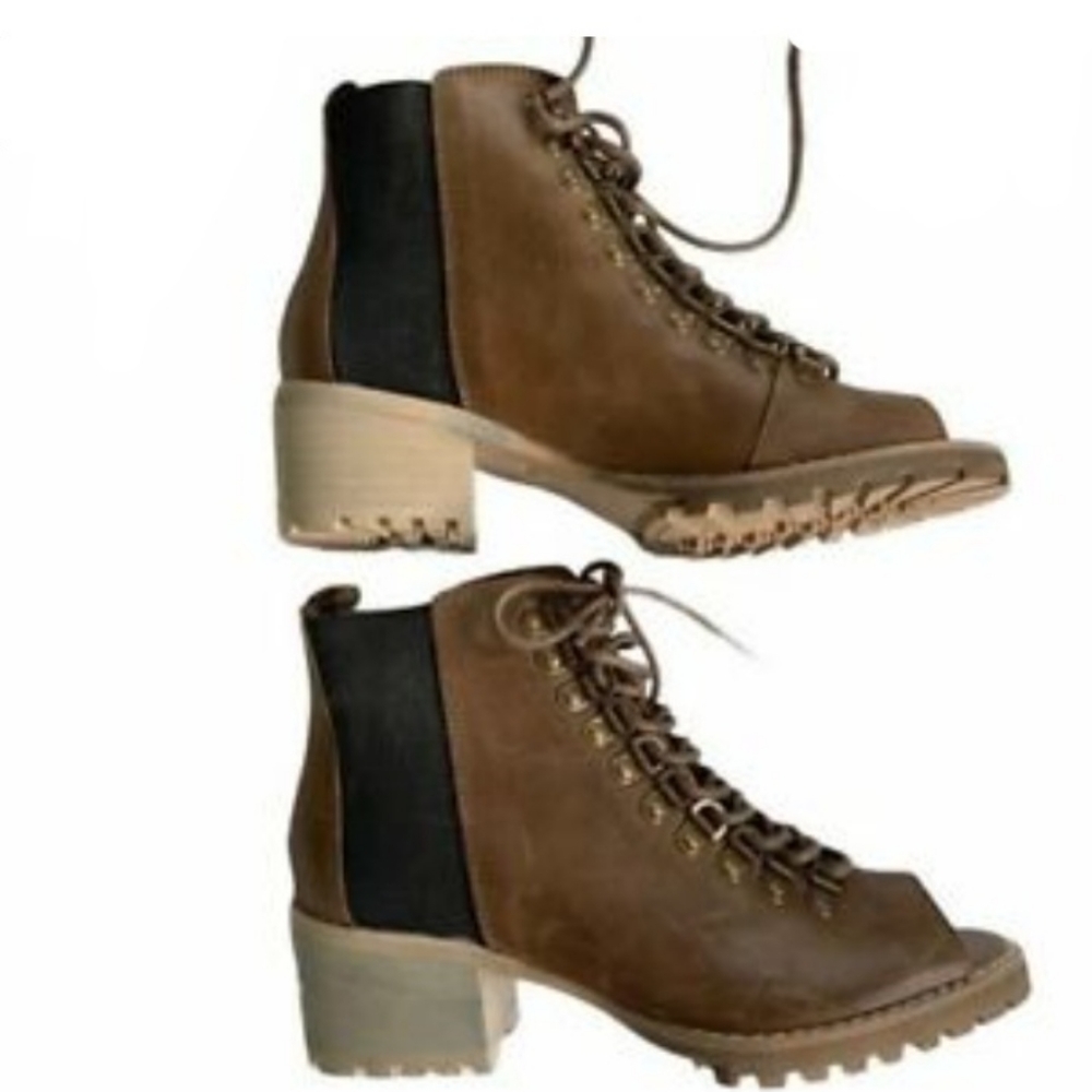Von Dutch Peep Toe Boots
